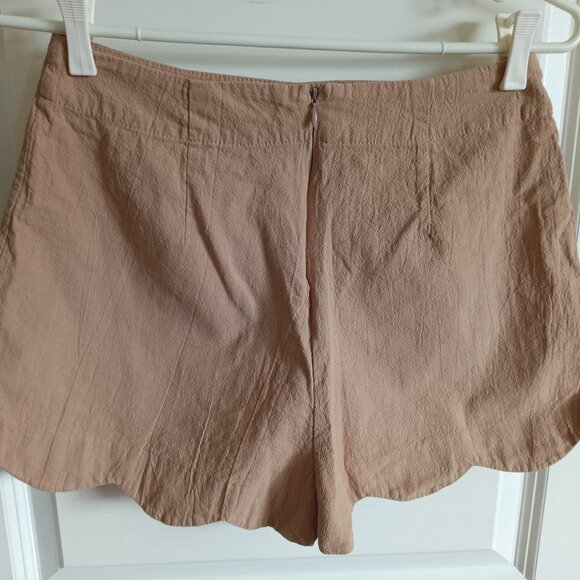 Lush Women's Size M Shorts Tan - Picture 2 of 4